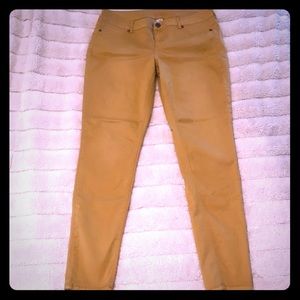 Maurice’s Mustard Jeggings *Size L*